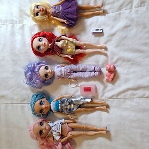 5 Rainbow High / Jr High Dolls And Clothing Lot